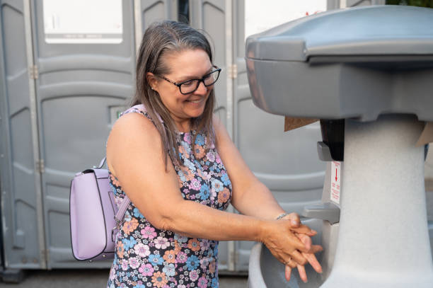Best Porta potty rental for outdoor events  in Chisholm, ME